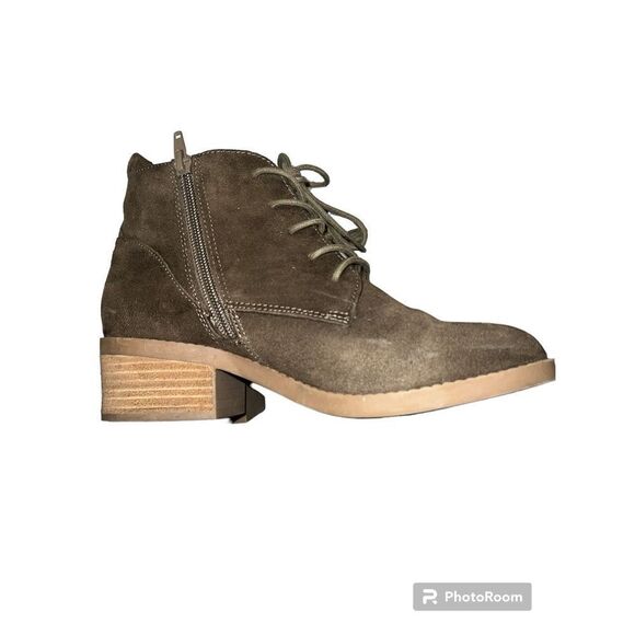 ✨Women's Carlos by Carlos Santana Macey Chukka Bootie✨ - Picture 8 of 10